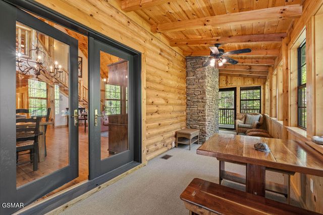 2202 Price Cove Road, Sevierville, TN 37876