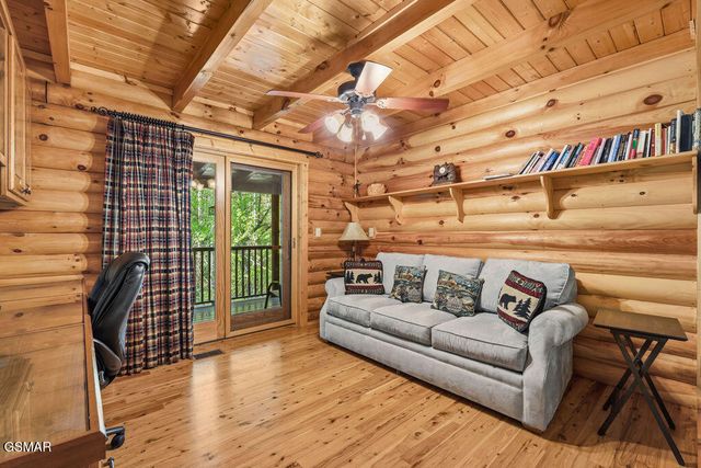 2202 Price Cove Road, Sevierville, TN 37876