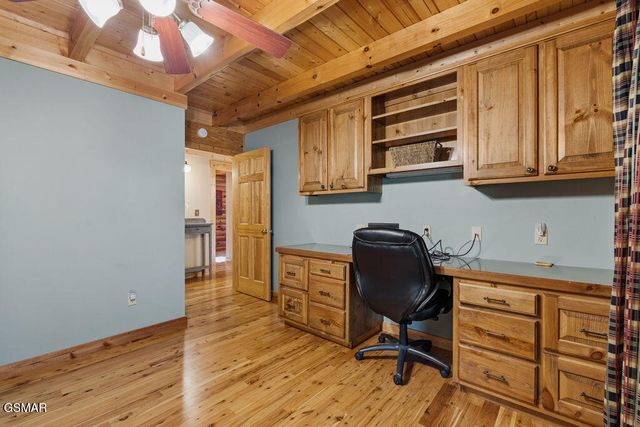 2202 Price Cove Road, Sevierville, TN 37876