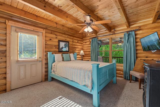 2202 Price Cove Road, Sevierville, TN 37876