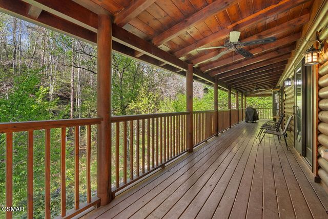 2202 Price Cove Road, Sevierville, TN 37876