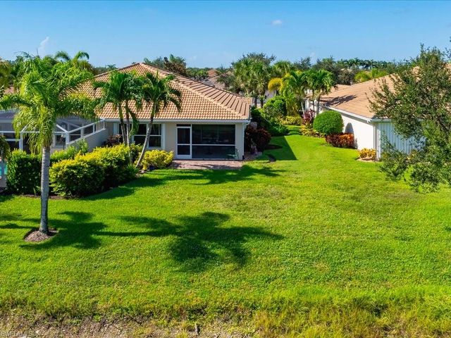 8647 Genova CT, Naples, FL 34114