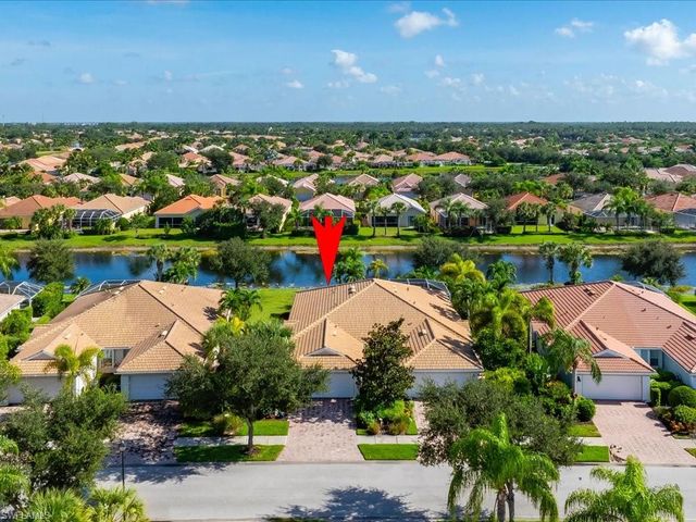 8647 Genova CT, Naples, FL 34114