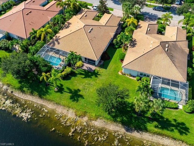 8647 Genova CT, Naples, FL 34114