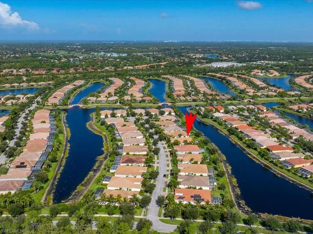 8647 Genova CT, Naples, FL 34114
