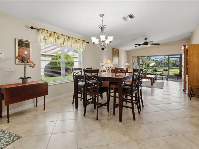 8647 Genova CT, Naples, FL 34114