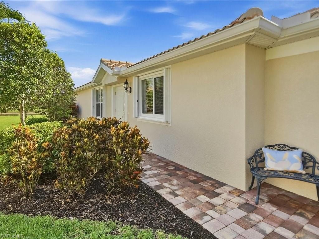 8647 Genova CT, NAPLES, FL 34114 — photo 5