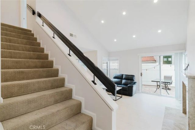 6301 Honolulu Avenue 50, Tujunga, CA 91042