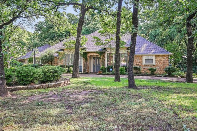 2915 Rush Creek Drive, Arlington, TX 76017