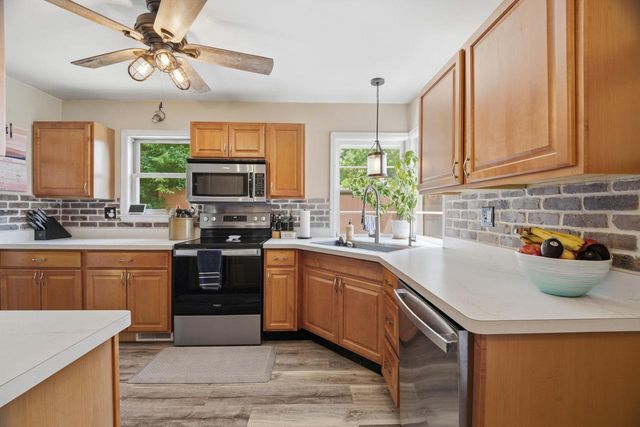 609 W Mackie STREET, Beaver Dam, WI 53916