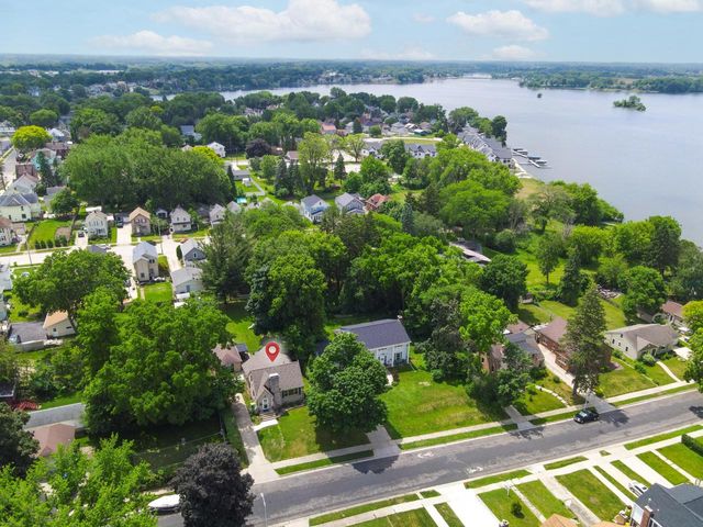 609 W Mackie STREET, Beaver Dam, WI 53916