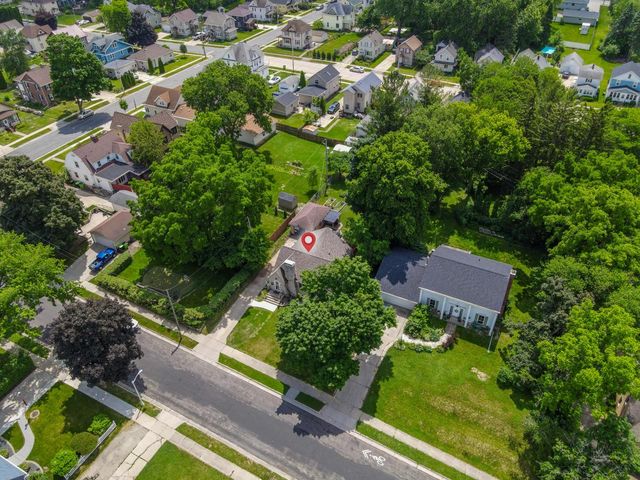 609 W Mackie STREET, Beaver Dam, WI 53916