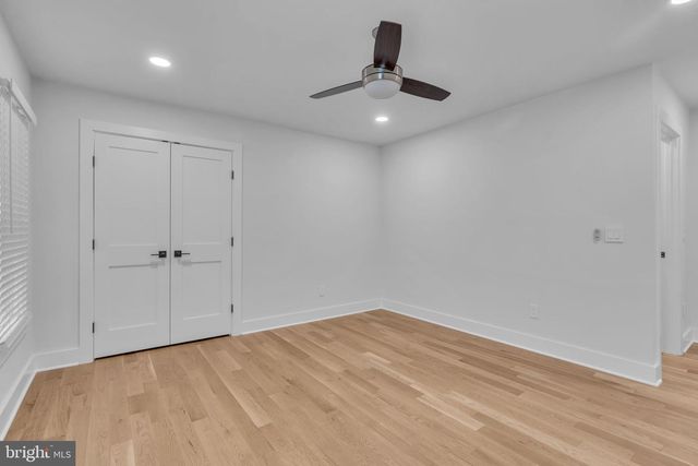 12111 WALNUT BRANCH RD, Reston, VA 20194