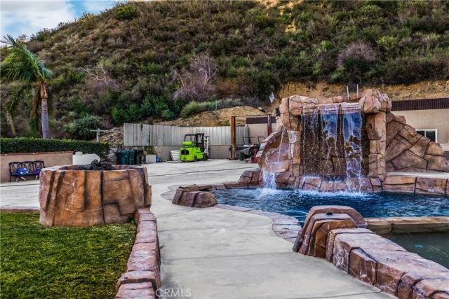 3070 Lytle Creek, Fontana, CA 92336