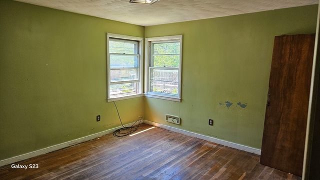 543 Chandler St, Worcester, MA 01602