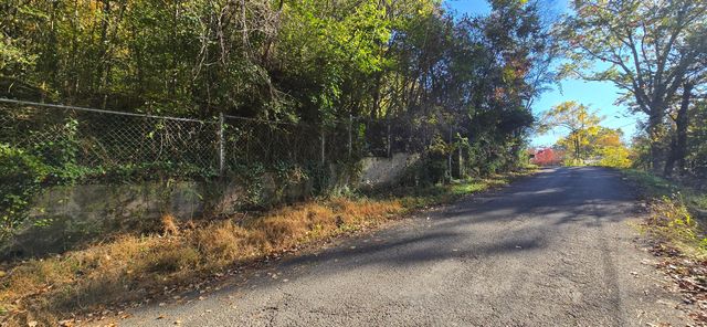 408 Hollywood Drive, Rossville, GA 30741