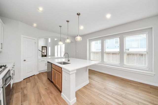 143 Lukewood Circle, Conroe, TX 77318