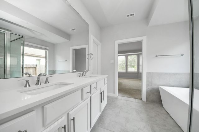 143 Lukewood Circle, Conroe, TX 77318