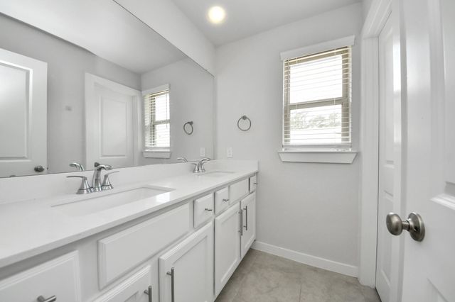 143 Lukewood Circle, Conroe, TX 77318