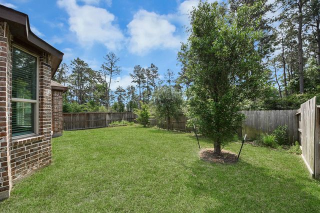 143 Lukewood Circle, Conroe, TX 77318