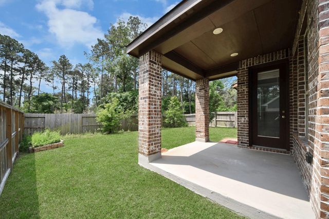 143 Lukewood Circle, Conroe, TX 77318