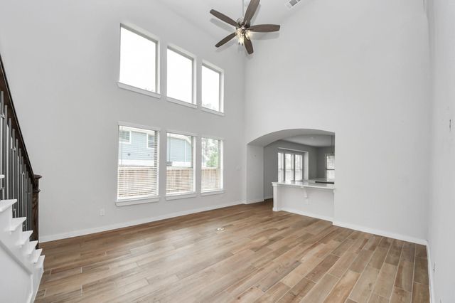 143 Lukewood Circle, Conroe, TX 77318