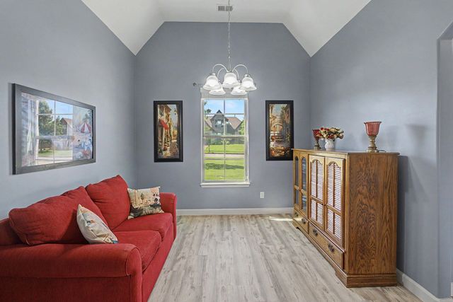 160 OAK HOLLOW DR, Oakland, TN 38060
