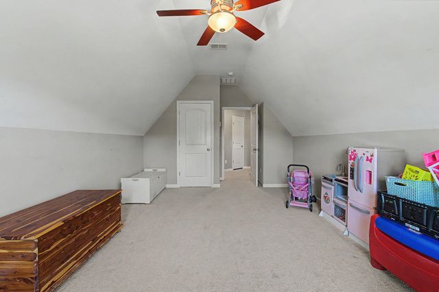 160 OAK HOLLOW DR, Oakland, TN 38060