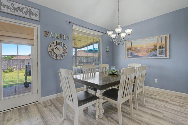 160 OAK HOLLOW DR, Oakland, TN 38060