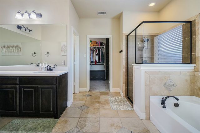 230 Sandy Way, Red Oak, TX 75154