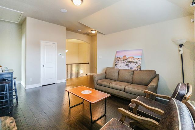 230 Sandy Way, Red Oak, TX 75154