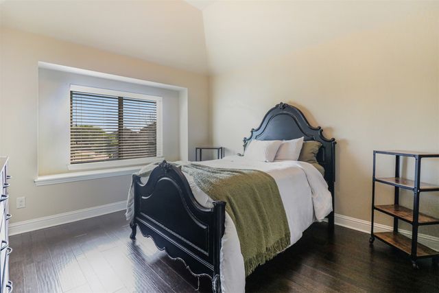 230 Sandy Way, Red Oak, TX 75154