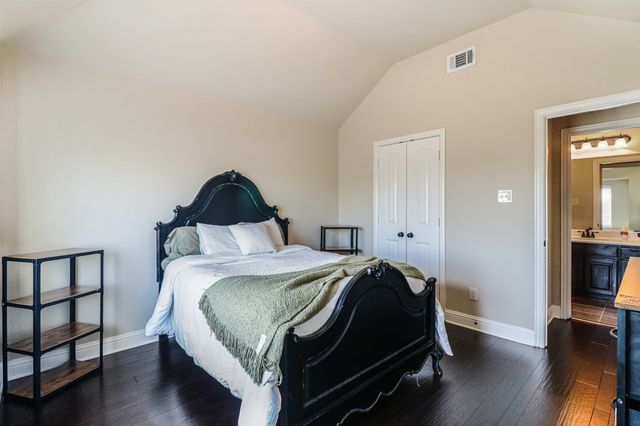 230 Sandy Way, Red Oak, TX 75154