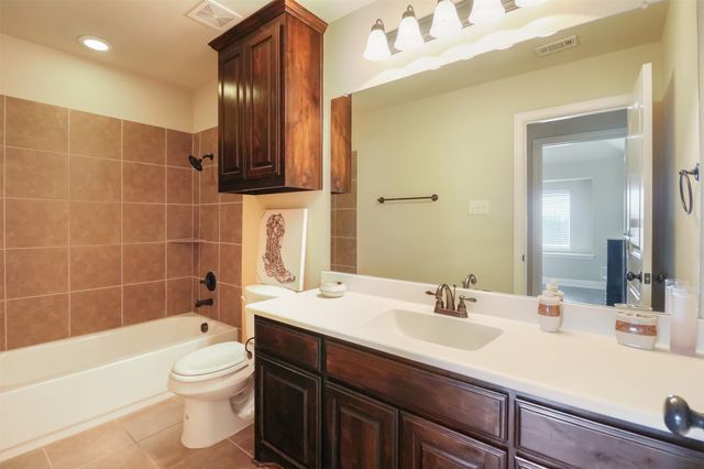 230 Sandy Way, Red Oak, TX 75154