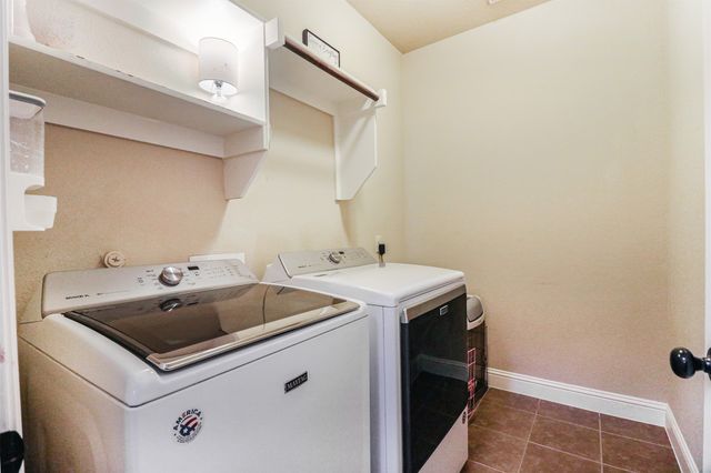 230 Sandy Way, Red Oak, TX 75154