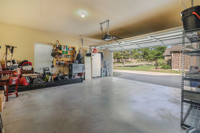 230 Sandy Way, Red Oak, TX 75154