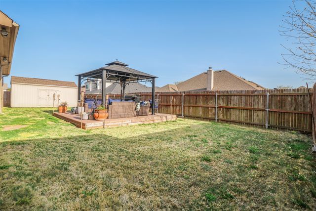 230 Sandy Way, Red Oak, TX 75154