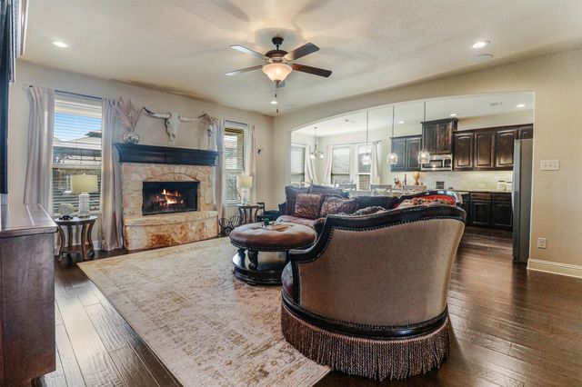 230 Sandy Way, Red Oak, TX 75154