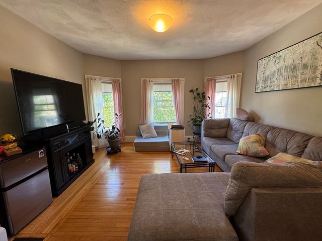 31 Beltran St 2, Malden, MA 02148