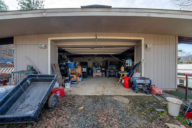 10376 Sterling Creek Road, Jacksonville, OR 97530