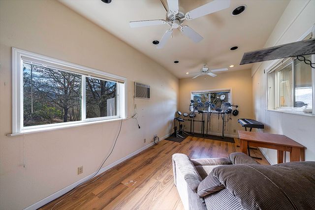 10376 Sterling Creek Road, Jacksonville, OR 97530