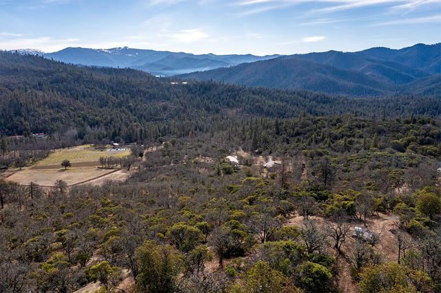 10376 Sterling Creek Road, Jacksonville, OR 97530