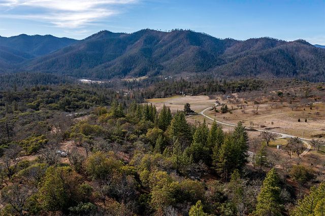 10376 Sterling Creek Road, Jacksonville, OR 97530