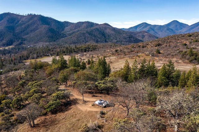 10376 Sterling Creek Road, Jacksonville, OR 97530