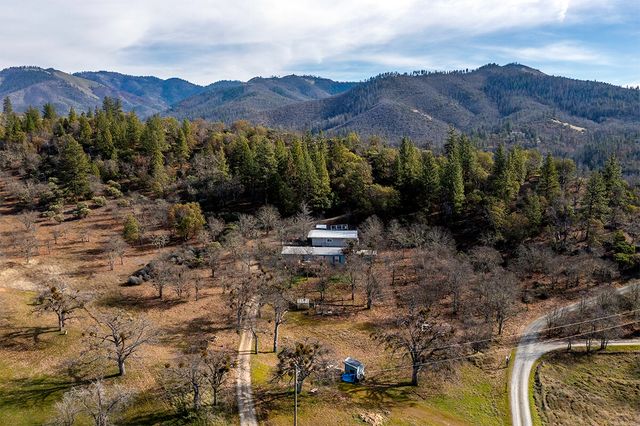 10376 Sterling Creek Road, Jacksonville, OR 97530