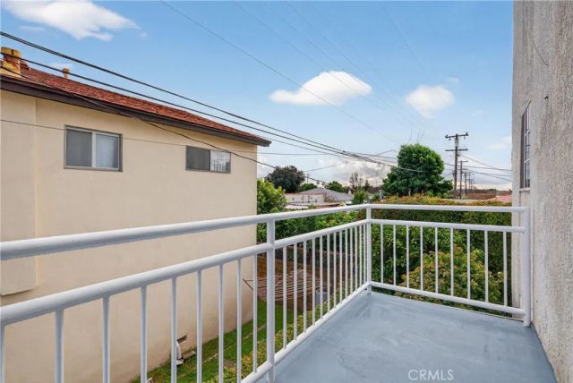 904 S 2nd E, Alhambra, CA 91801