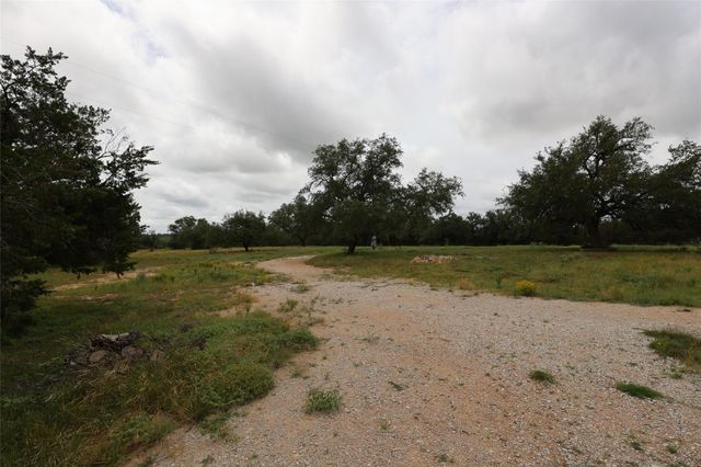 1399 Klett Ranch RD, Johnson City, TX 78636