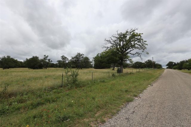 1399 Klett Ranch RD, Johnson City, TX 78636