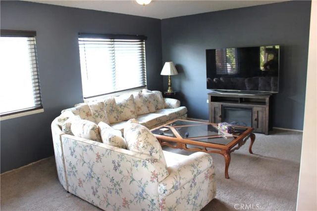 1661 W Wesley Place, Hemet, CA 92543