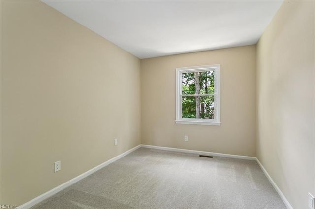 859 Cheyenne DR, Newport News, VA 23608